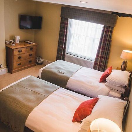 Black Swan Hotel Devizes Luaran gambar