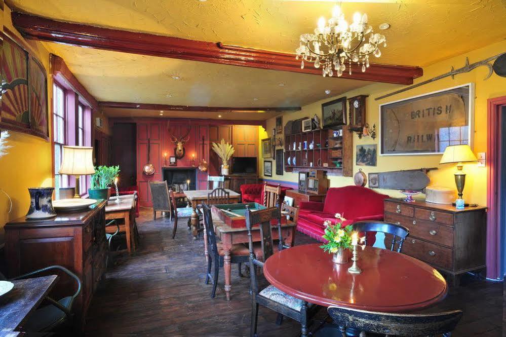 Black Swan Hotel Devizes Luaran gambar